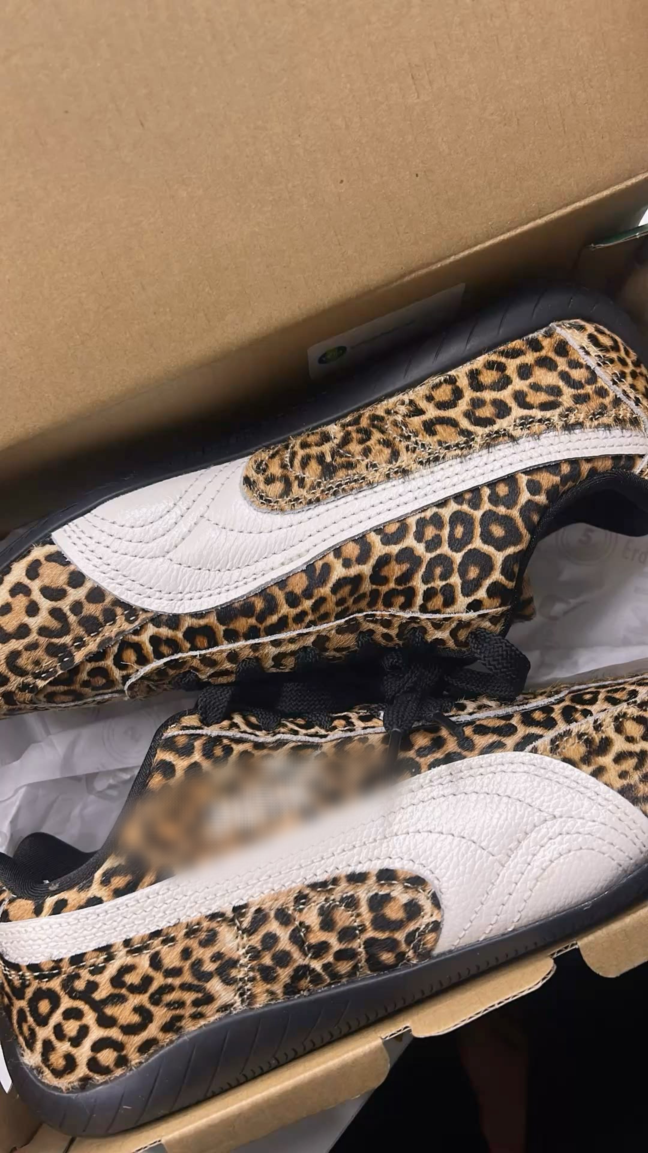 SPEEDCAT SNEAKERS