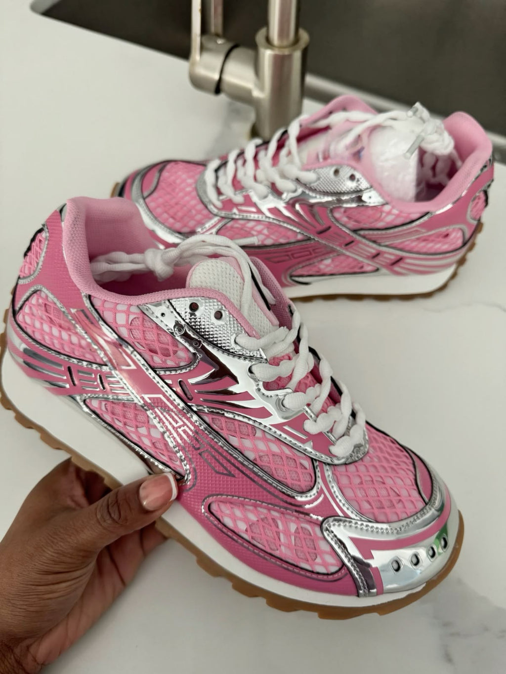 ORBIT SNEAKERS