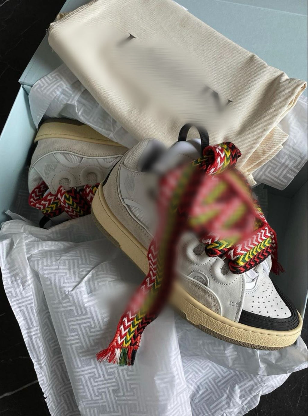 CURB SNEAKERS