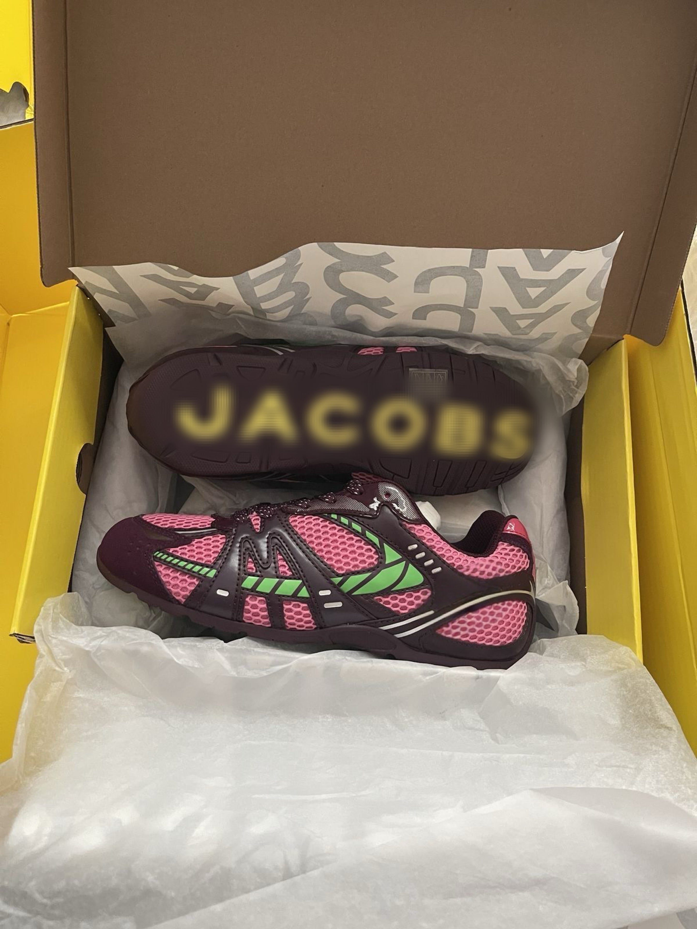 M JACOBS SNEAKERS