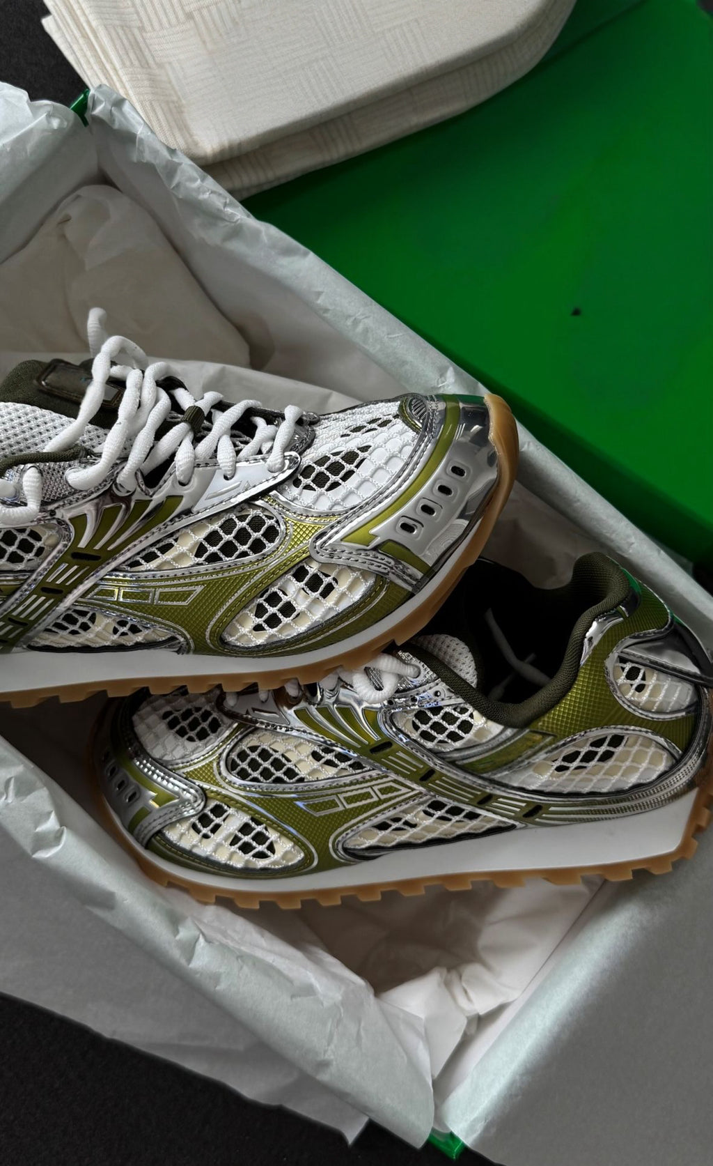 ORBIT SNEAKERS