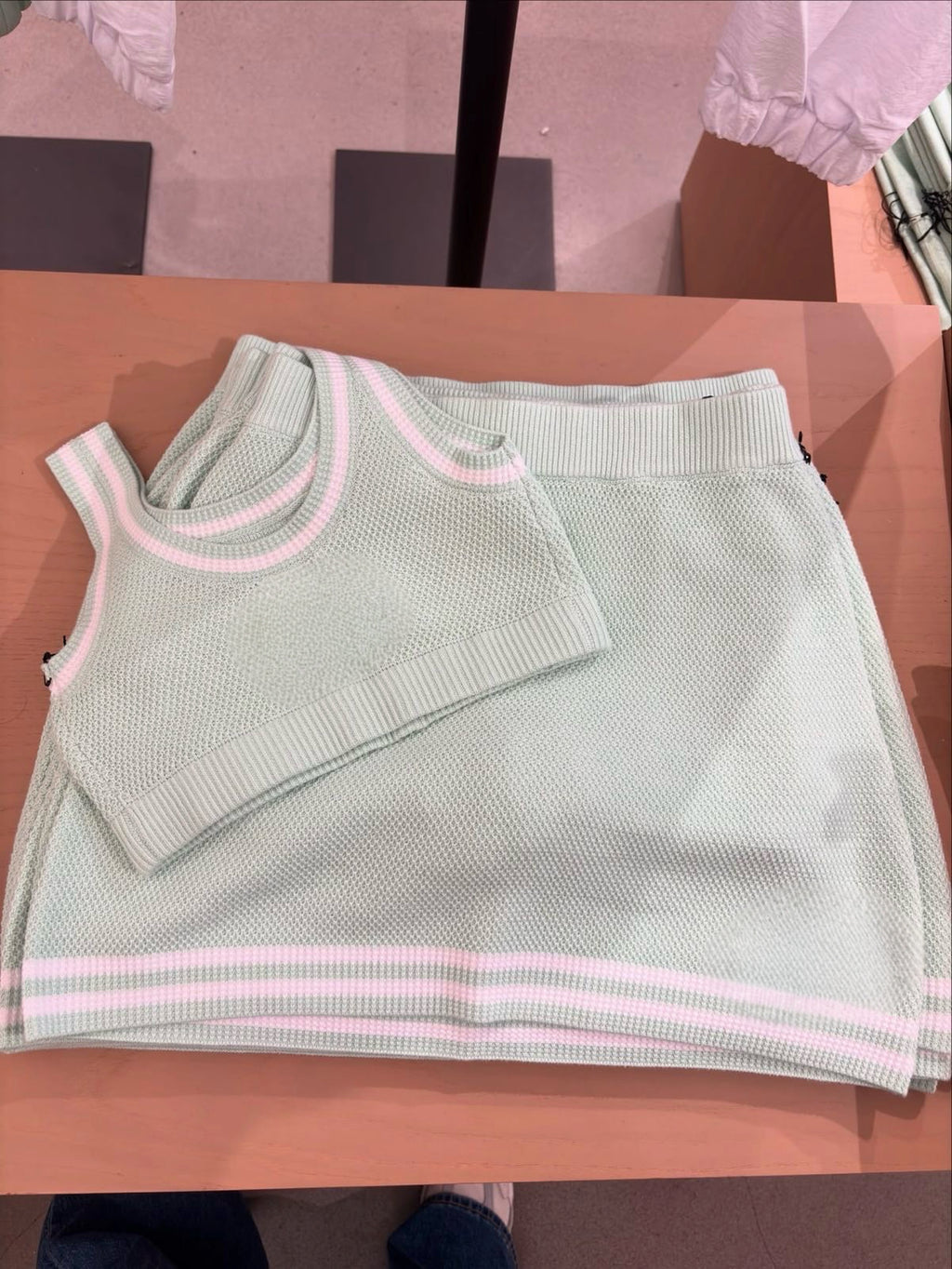 AL0 BRA & SKIRT SET
