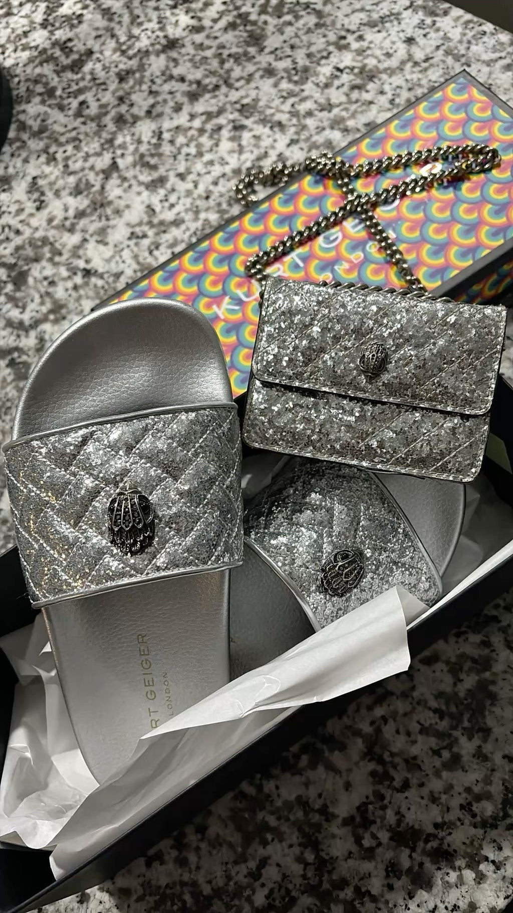 Kurt Slides & Purse Set