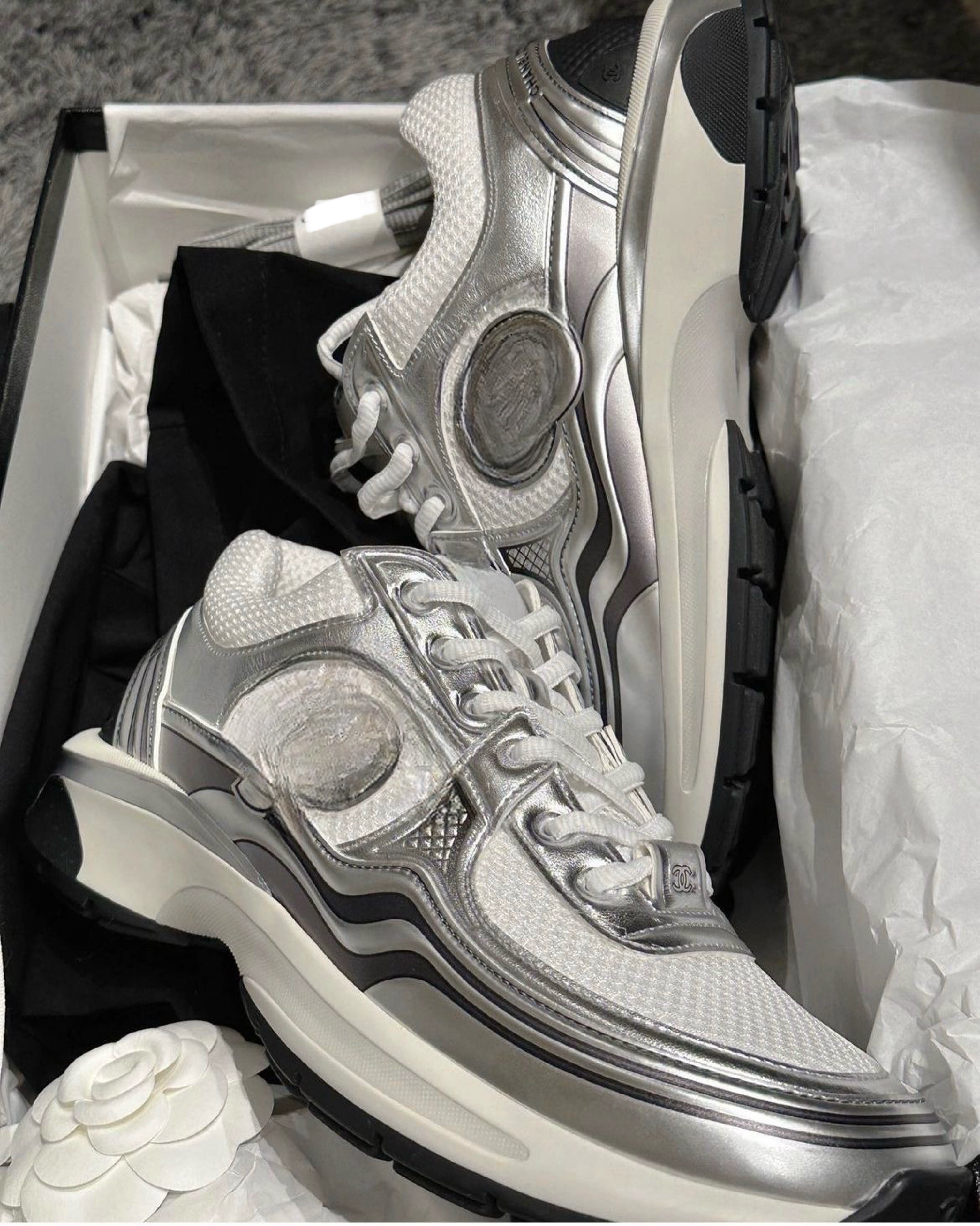CC RUNNER SNEAKERS