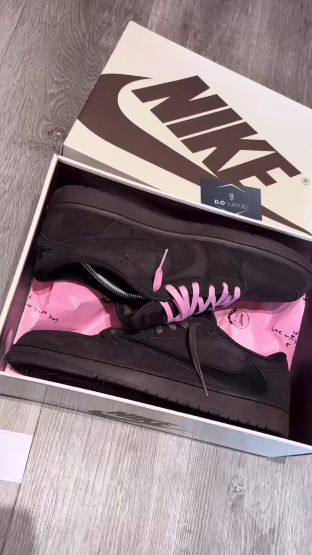 Brown & Pink Scott’s